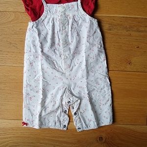 Baby girl 2 piece-outfit, size 3 month old